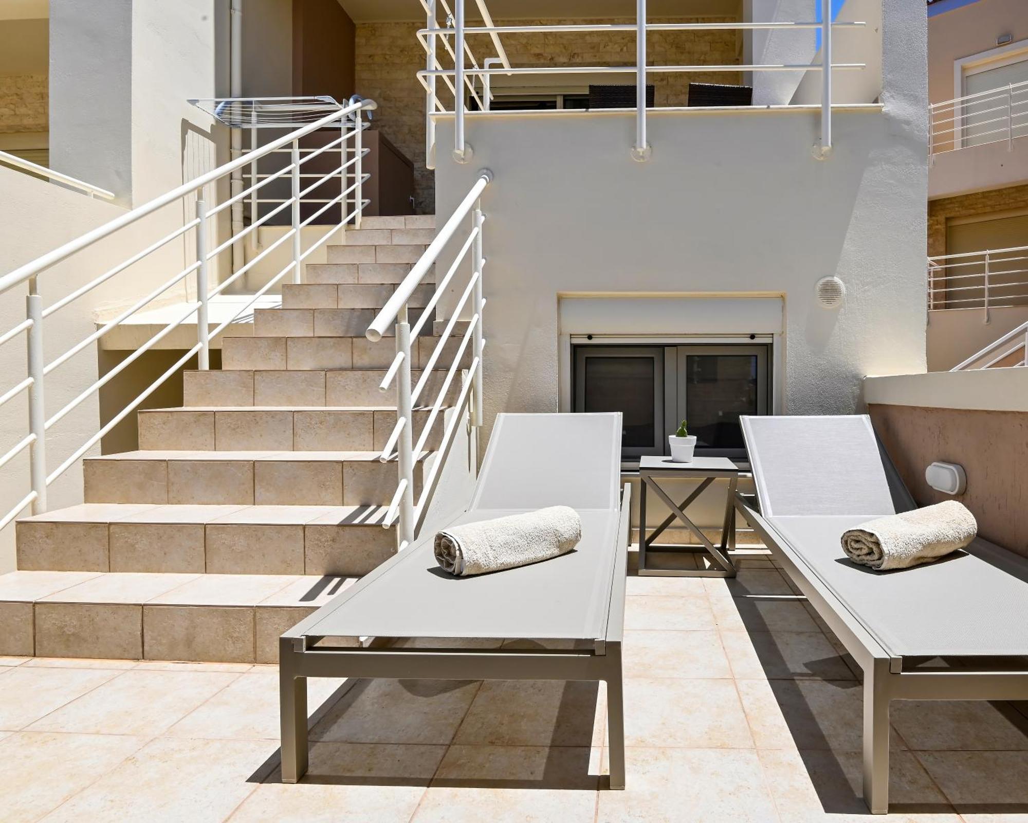 Sand Lily Residence Плакіас Екстер'єр фото